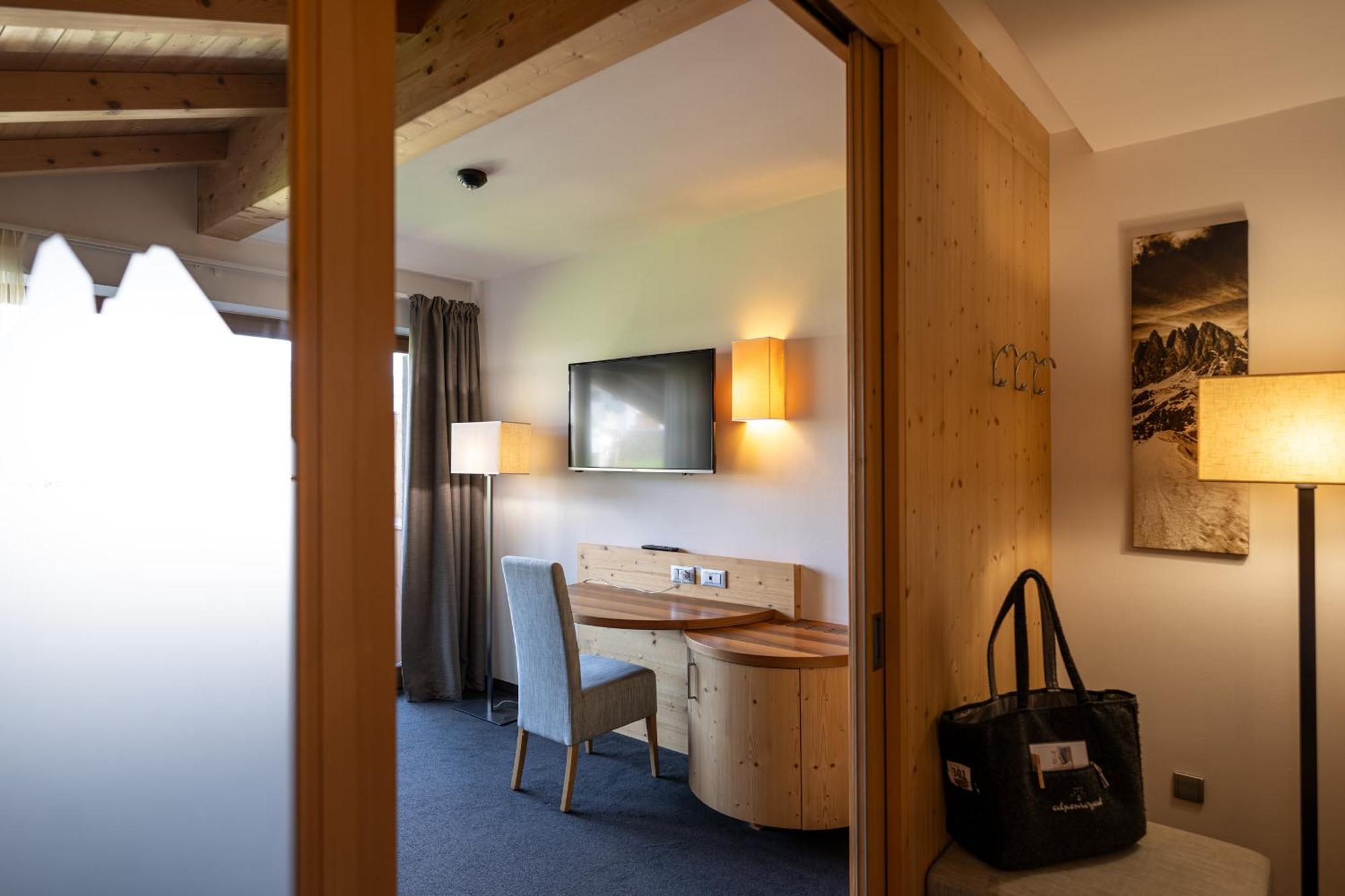 Hotel Alpenroyal Castelrotto Kültér fotó